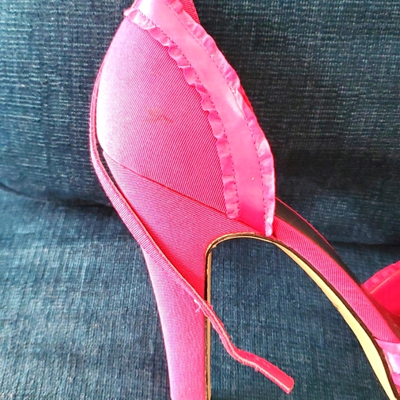 JLO Heels - Picture 3 of 4